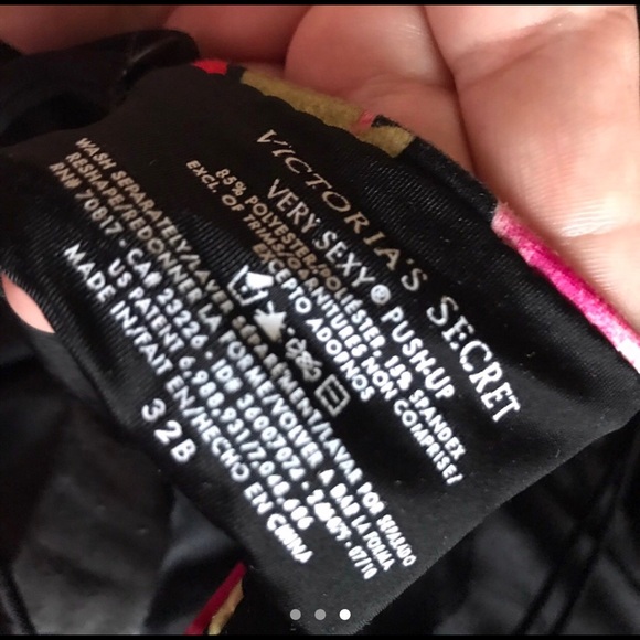 VS push up bra (32 B) - Picture 3 of 3